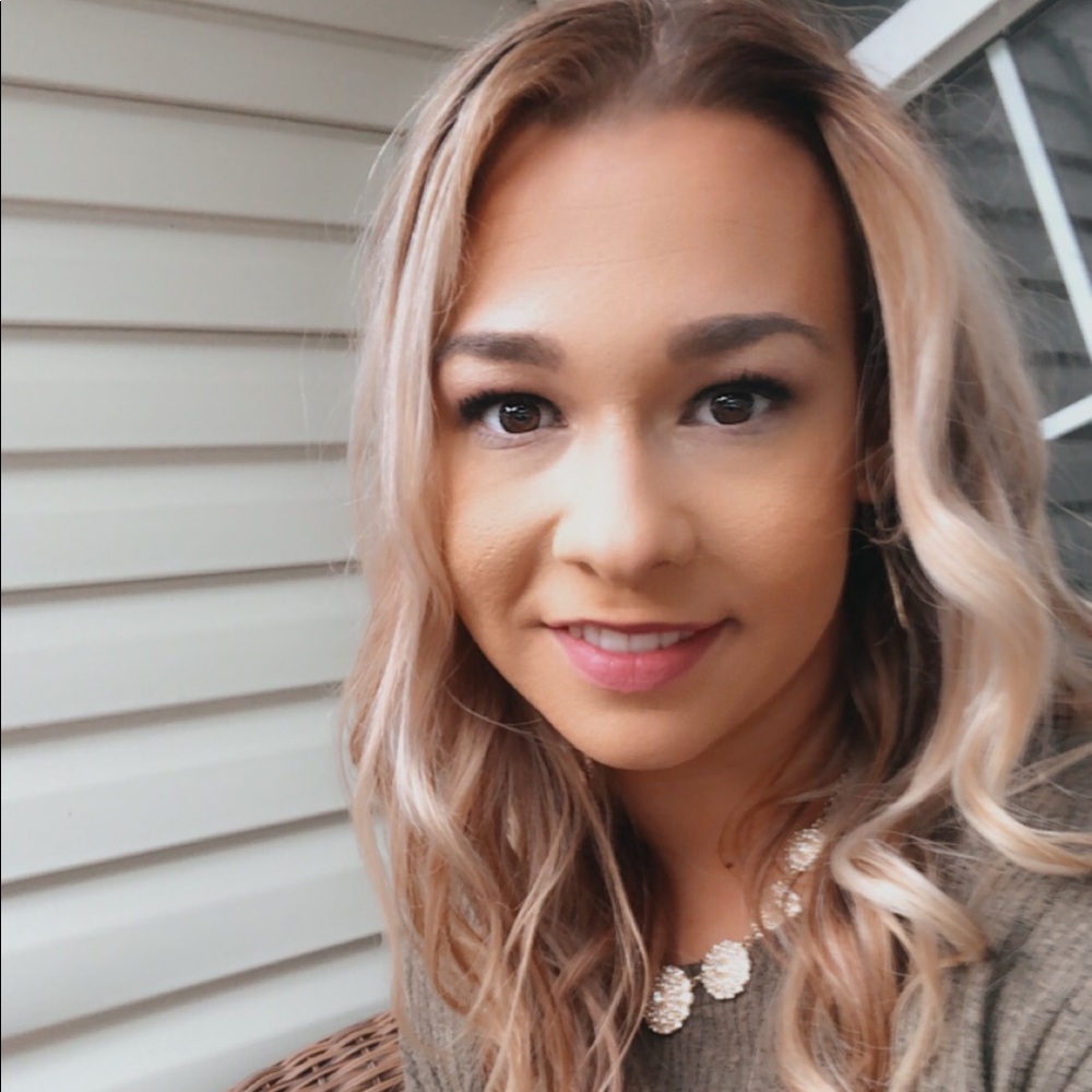 Meet your Posher, Andrea